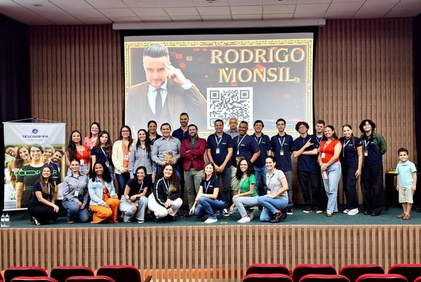 palestra magico sipat monsil mágica show